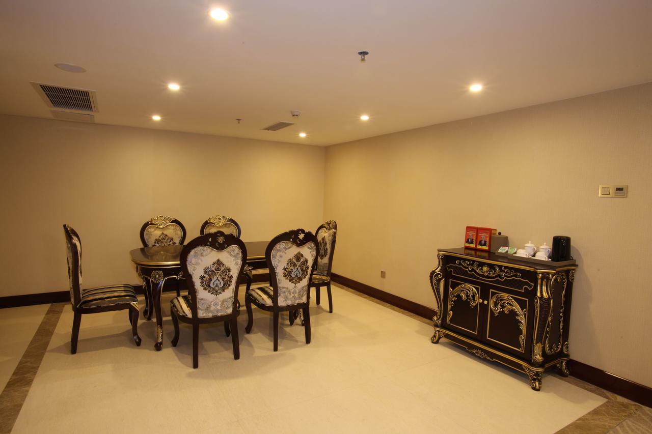 Guangzhou Jin Wan Li Business Hotel Exterior photo